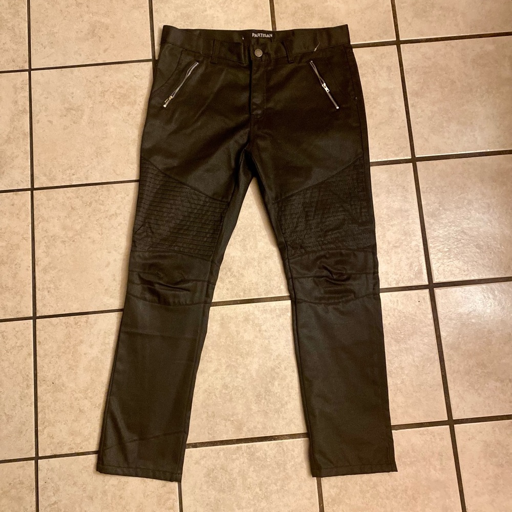 Partisan Jeans